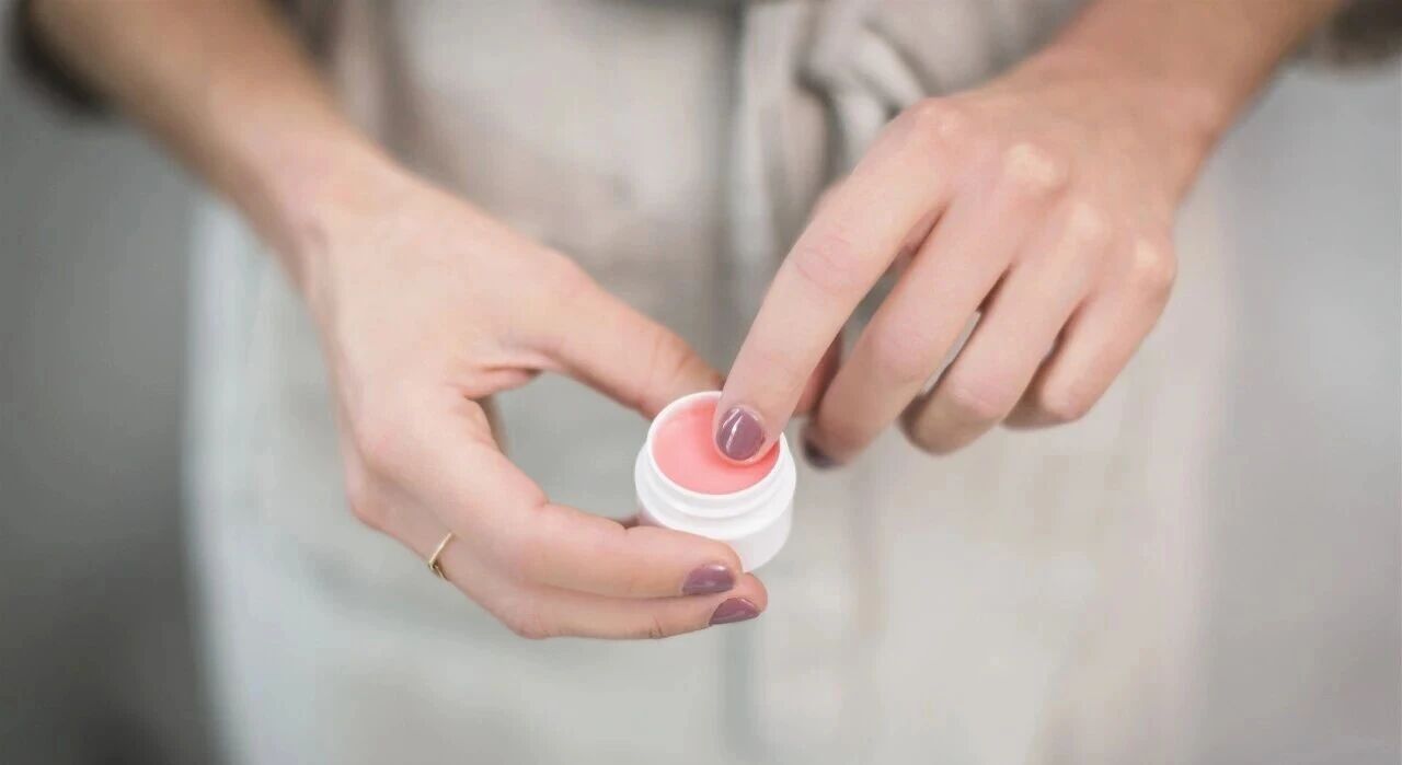 肺癌患者吃了特罗凯，满脸皮疹别硬扛